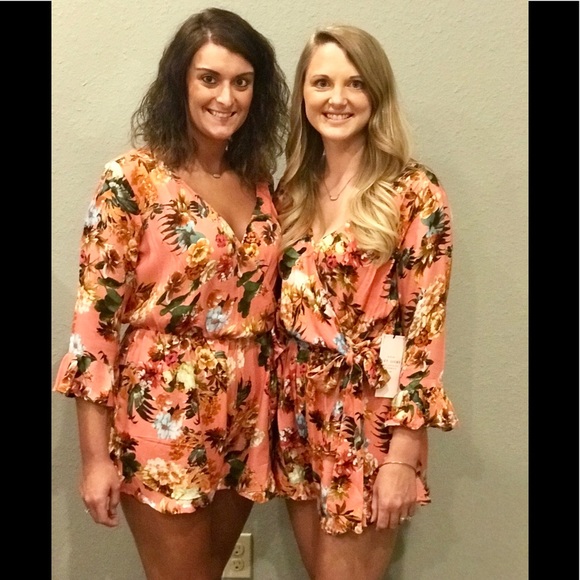 Floral Shorts Romper - Picture 1 of 2